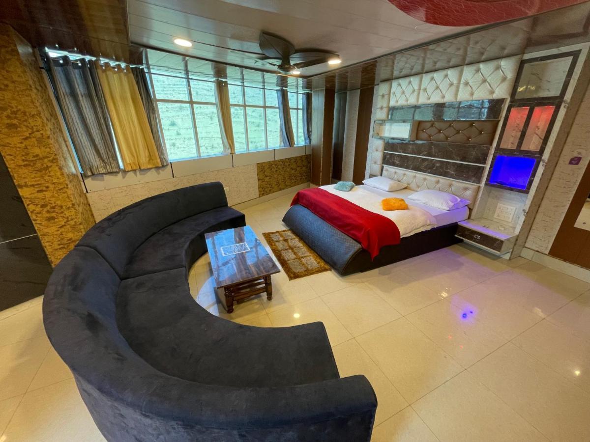 Jai Maa Bhagwati Hotel Pithorāgarh Esterno foto