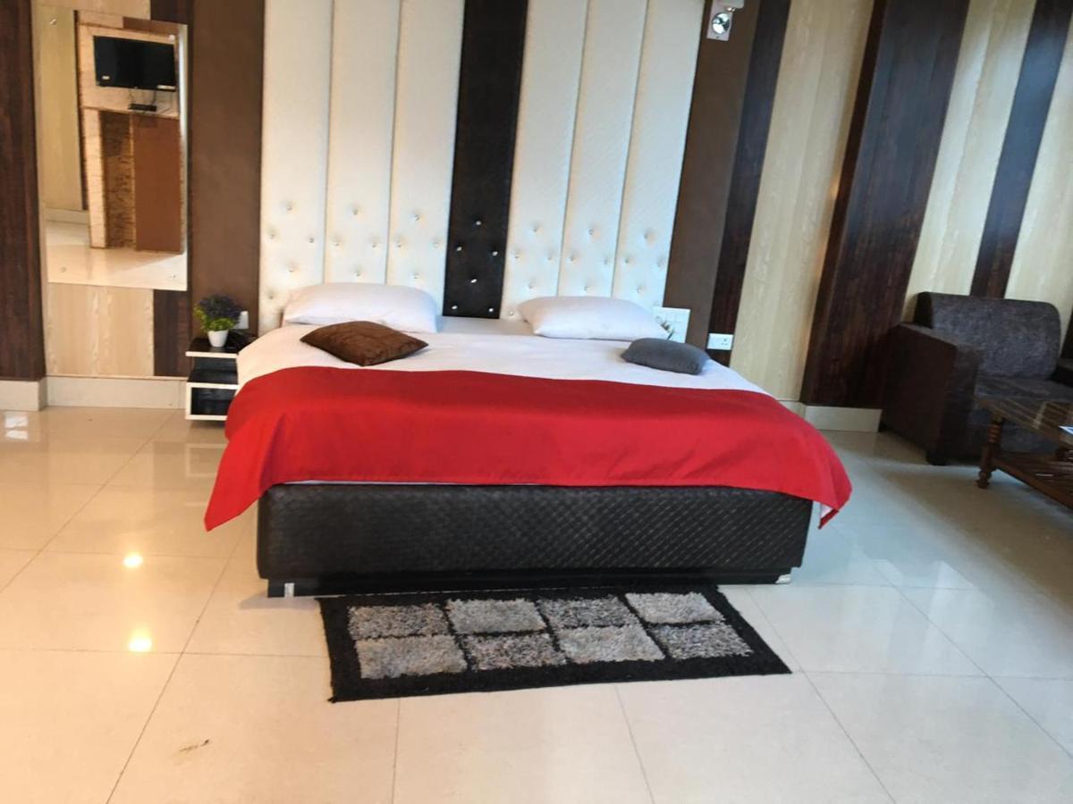 Jai Maa Bhagwati Hotel Pithorāgarh Esterno foto
